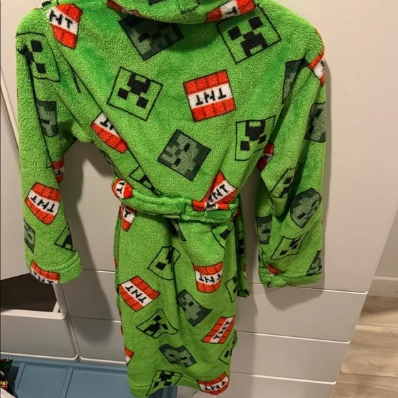 Boys Minecraft Robe - Picture 6 of 6